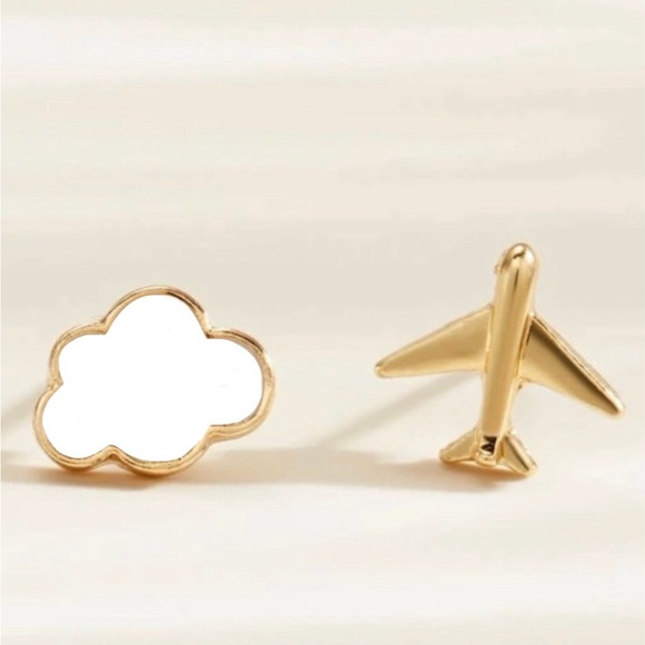 “Fly the Friendly Skies” Airplane Plane & Cumulus Cloud Sky Weather Travel Studs - Picture 2 of 12